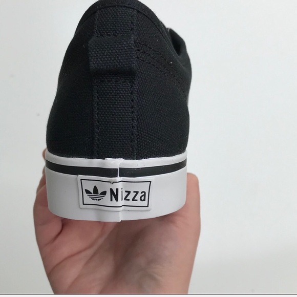 NEW Adidas Nizza Trefoil Black Sneaker Womens 11 - Picture 7 of 12